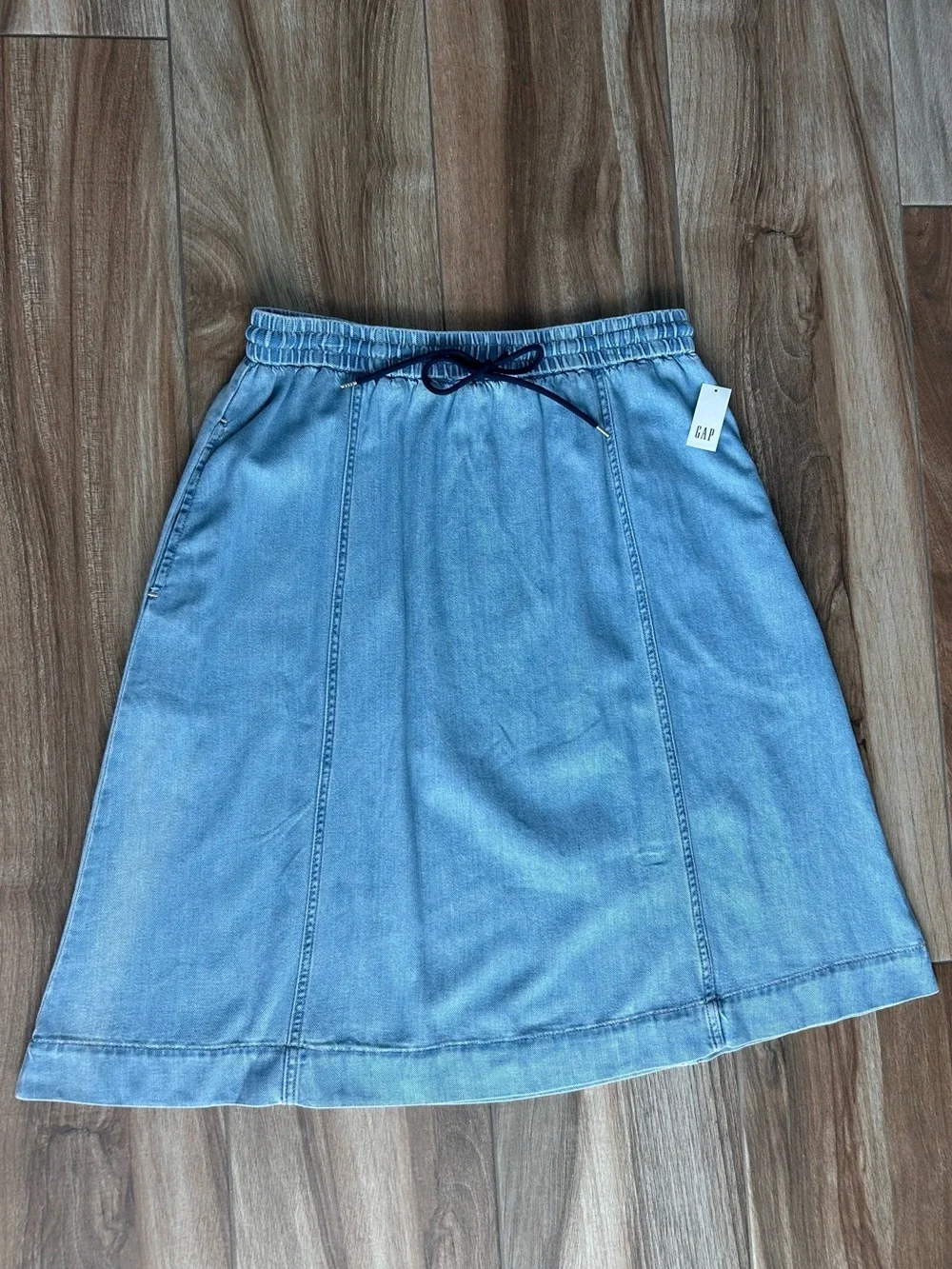 NWT Large GAP Light Blue Lightweight Denim Elastic Waist A-Line Skirt drawstring